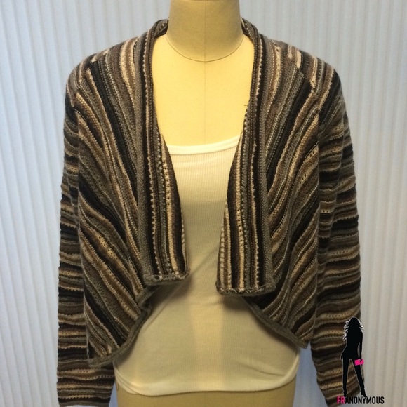 100% Cashmere Wavestitch Crop Cardigan - Picture 2 of 5